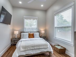 1309 E Peach Street , Fort Worth Texas 76102