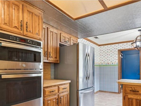 1712  Woodcreek Drive , Richardson Texas 75082