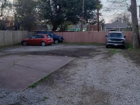 1509 W Page Avenue , Dallas Texas 75208