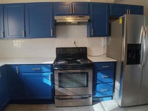 1509 W Page Avenue , Dallas Texas 75208