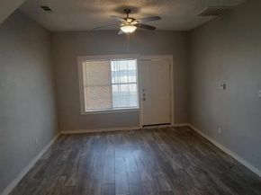 1509 W Page Avenue , Dallas Texas 75208