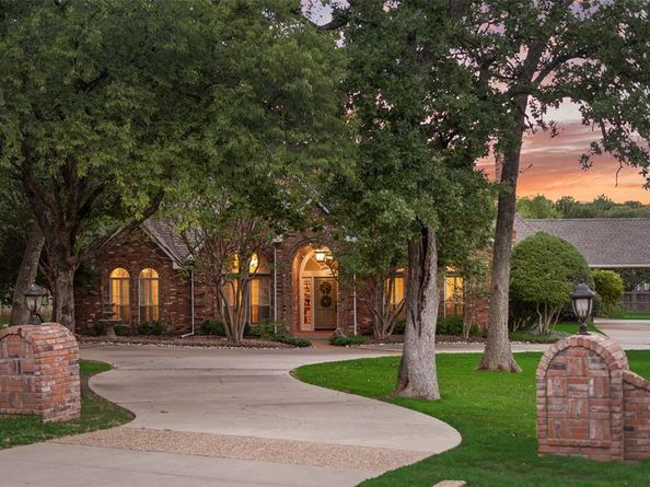 190  Fawn Hollow Drive , Argyle Texas 76226