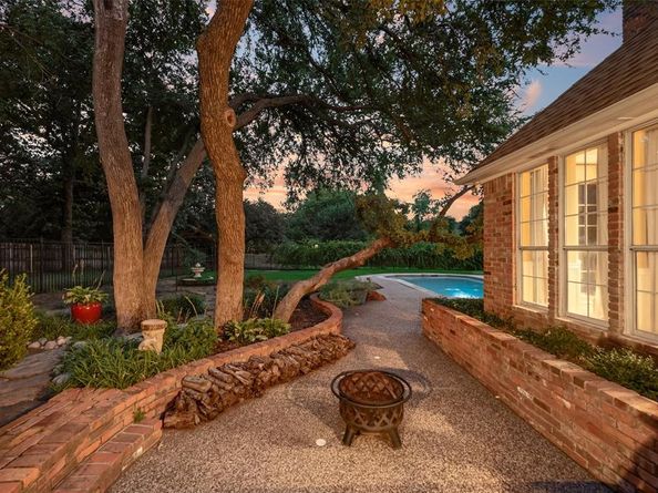 190  Fawn Hollow Drive , Argyle Texas 76226