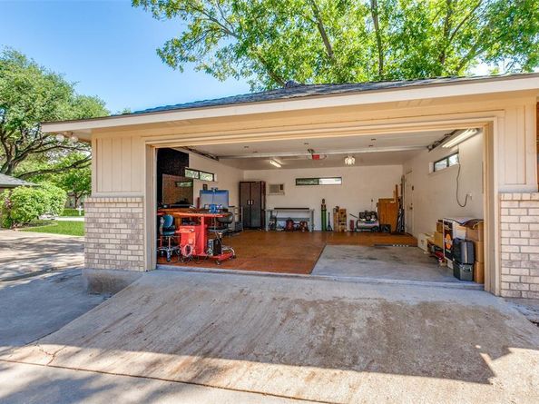 1119 E Spring Valley Road , Richardson Texas 75081