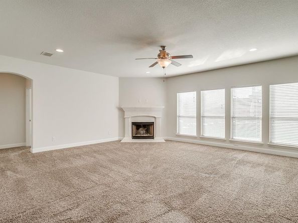 573  Ascot Way , Azle Texas 76020