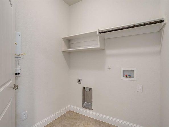 573  Ascot Way , Azle Texas 76020