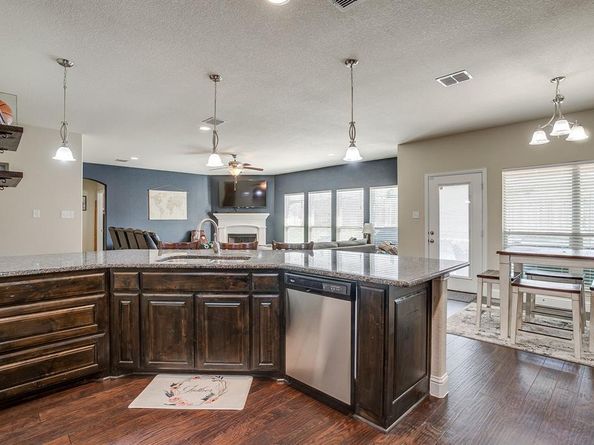573  Ascot Way , Azle Texas 76020