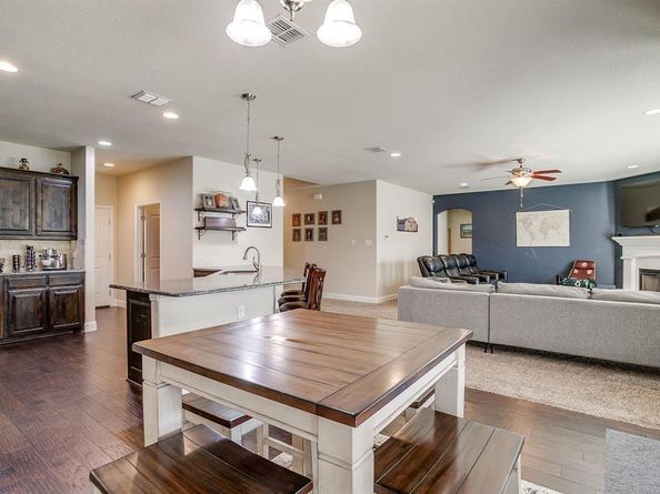 573  Ascot Way , Azle Texas 76020