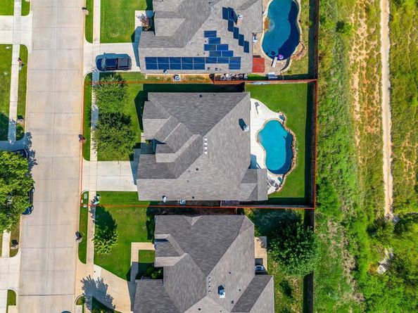 573  Ascot Way , Azle Texas 76020