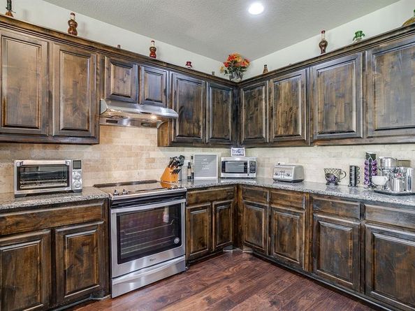 573  Ascot Way , Azle Texas 76020