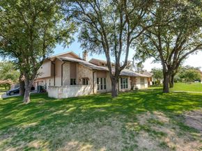 1501  Northland Street , Carrollton Texas 75006
