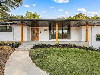 1200  Tanglewood Trail 