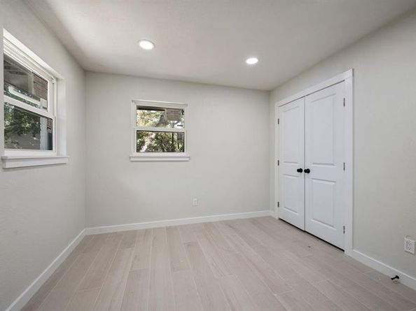 1200  Tanglewood Trail , Euless Texas 76040