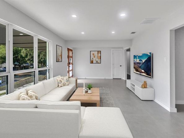 1200  Tanglewood Trail , Euless Texas 76040