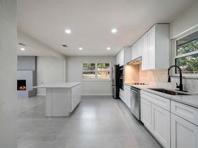 1200  Tanglewood Trail , Euless Texas 76040