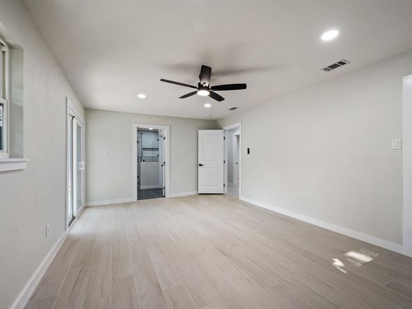 1200  Tanglewood Trail , Euless Texas 76040