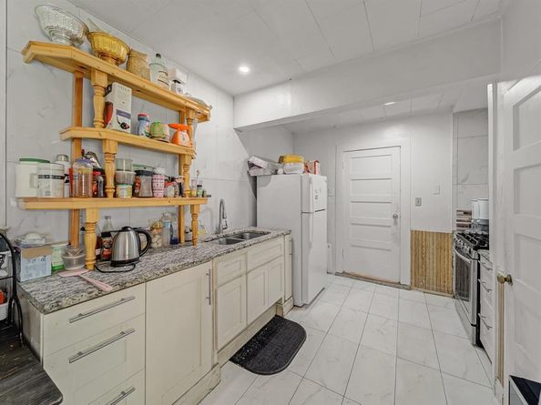 617  Blandin Street , Fort Worth Texas 76111