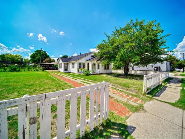 617  Blandin Street , Fort Worth Texas 76111