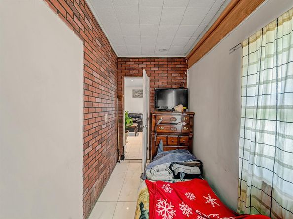 617  Blandin Street , Fort Worth Texas 76111