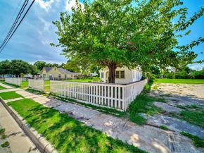 617  Blandin Street , Fort Worth Texas 76111