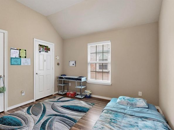 918  Myers Meadow Drive , Garland Texas 75043