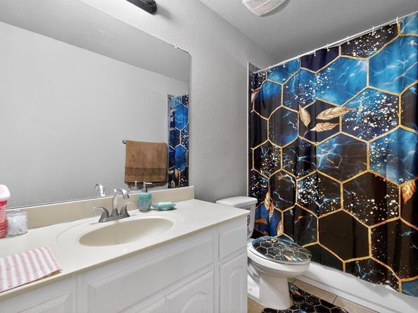 918  Myers Meadow Drive , Garland Texas 75043