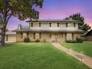 905  Pinehurst Drive 