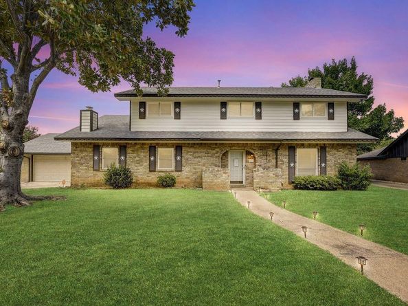 905  Pinehurst Drive , Arlington Texas 76012