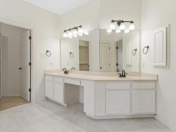 1728  Tealwood Lane , Corinth Texas 76210
