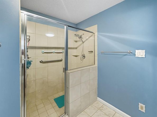302  Apollo Road , Garland Texas 75040