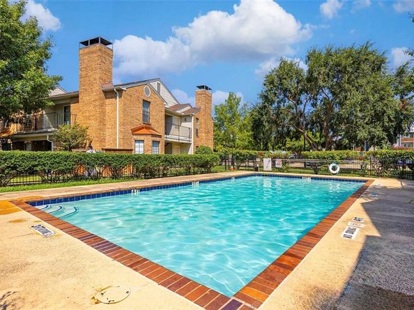 5722  Marvin Loving Drive  228, Garland Texas 75043