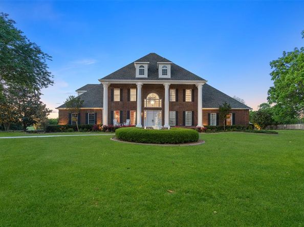 343 E Town East Boulevard , Sunnyvale Texas 75182