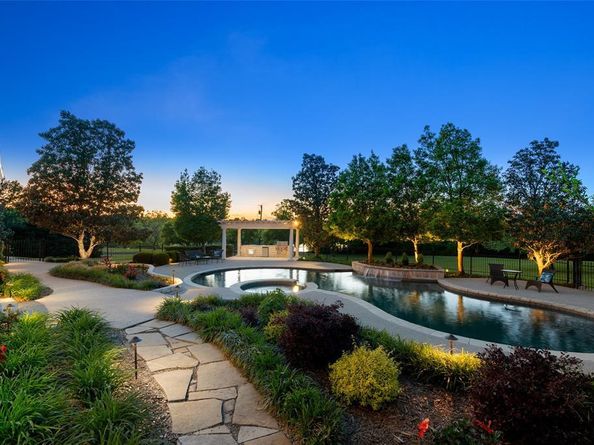 343 E Town East Boulevard , Sunnyvale Texas 75182