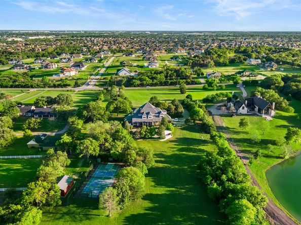 343 E Town East Boulevard , Sunnyvale Texas 75182