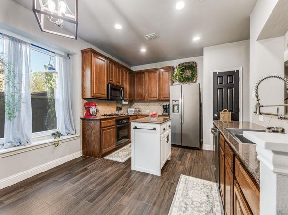 2260  Shorecrest Drive , Rockwall Texas 75087