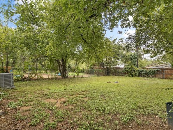 1612  Andrew Avenue , Fort Worth Texas 76105