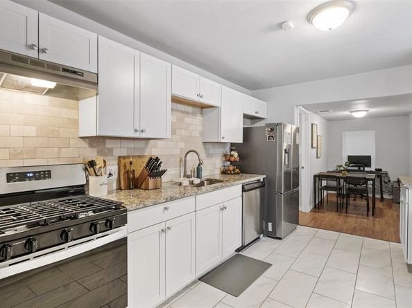 1612  Andrew Avenue , Fort Worth Texas 76105
