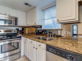 10211  Regal Oaks Drive  220, Dallas Texas 75230