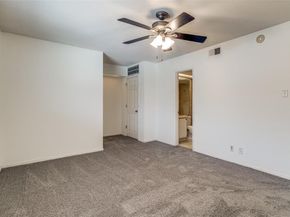 10211  Regal Oaks Drive  220, Dallas Texas 75230