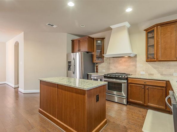 6912  Oeste Drive , Irving Texas 75039