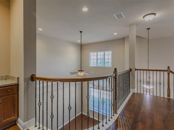 6912  Oeste Drive , Irving Texas 75039