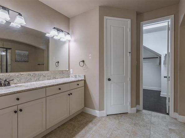 6912  Oeste Drive , Irving Texas 75039