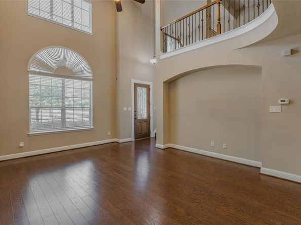6912  Oeste Drive , Irving Texas 75039