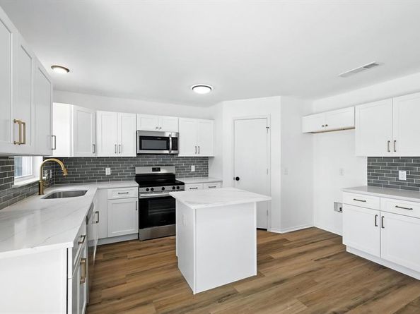 7159  Larkin Drive , Dallas Texas 75227