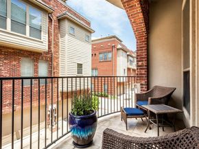 2226  City Market Lane , Dallas Texas 75201