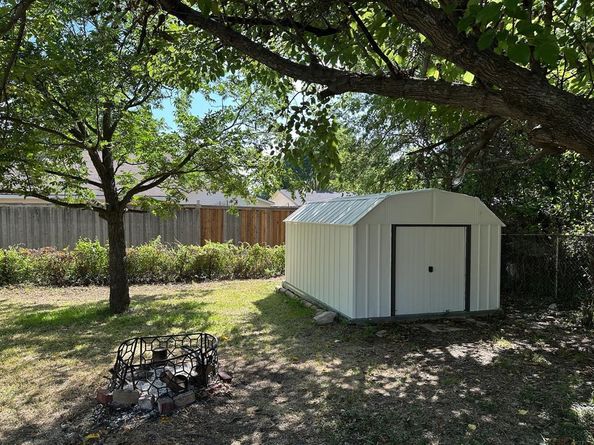 3913  Cambridge Drive , Garland Texas 75043