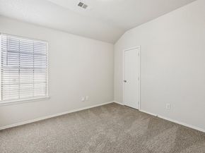 533  Crown Oaks Drive , Fort Worth Texas 76131