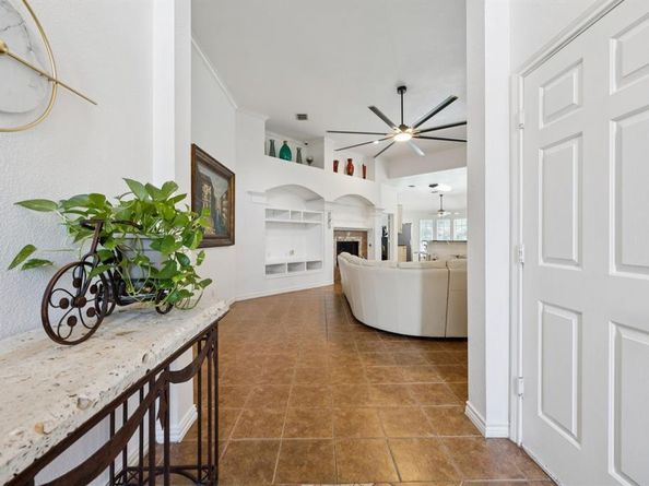 6320  Merritt Way Court , Arlington Texas 76018