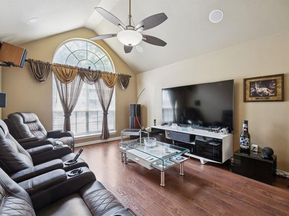 6320  Merritt Way Court , Arlington Texas 76018