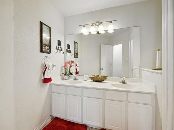 6320  Merritt Way Court , Arlington Texas 76018